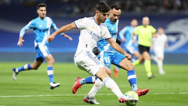 Los Blancos menang dengan skor 2-1 atas tim tamu.