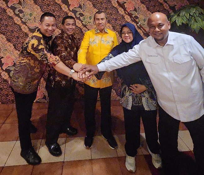 Foto bersama.