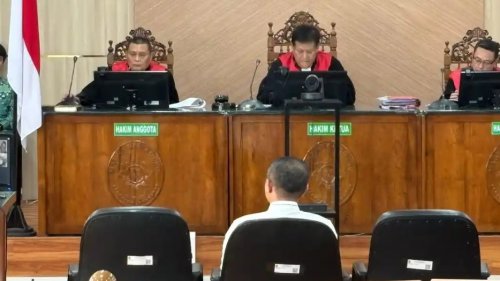 Gubernur Riau nonaktif, Abdul Wahid menjalani pemeriksaan sebagai terdakwa (foto/tribunpku)