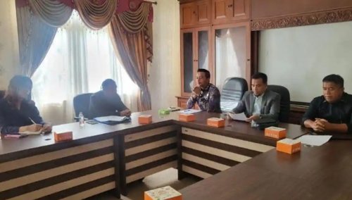 DPRD Pelalawan pertanyakan serapan tenaga kerja lokal PT Adei (foto/tribunpku)
