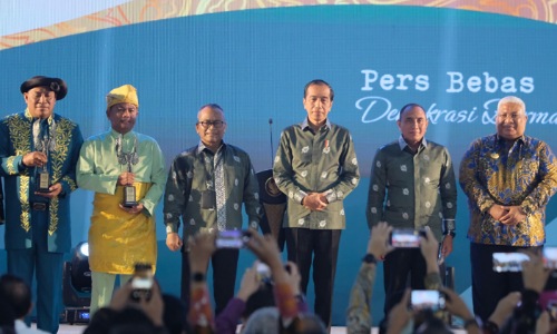 Presiden Jokowi saat hadiri peringatan HPN 2023 di Sumut beberapa waktu lalu.(foto: istimewa)