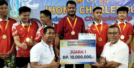 Jhony Charles Cup Badminton Championship resmi ditutup dan dijuarai oleh Kecamatan Bangko, Kabupaten Rokan Hilir.