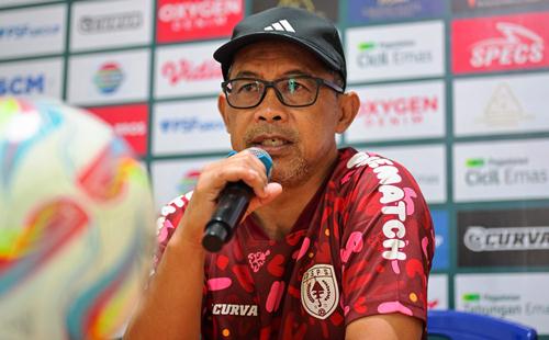 Pelatih PSPS Pekanbaru, Aji Santoso.(foto: istimewa)