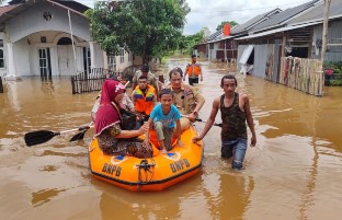 Ilustrasi Pemprov Riau akan rapat bahas penetapan status siaga darurat banjir (foto/int)