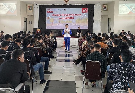 "Bangga Menjadi Generasi #Cari_aman" digelar oleh PT Astra Honda Motor, sepanjang September 2023 telah melibatkan 4.706 mahasiswa dari 29 universitas di Indonesia. (Foto: Astra Honda Motor)