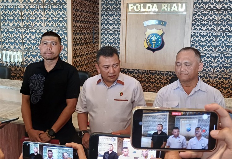 Direktur Reskrimsus Polda Riau, Kombes Pol Nasriadi (foto/Magang2)