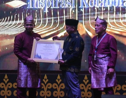 SF Hariyanto raih Anugerah Inovasi Pemerintahan Digital di Tribun Pekanbaru Award 2026.