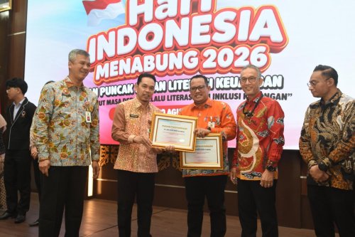 BRK Syariah Raih dua penghargaan program KEJAR 2026 dari OJK Riau.