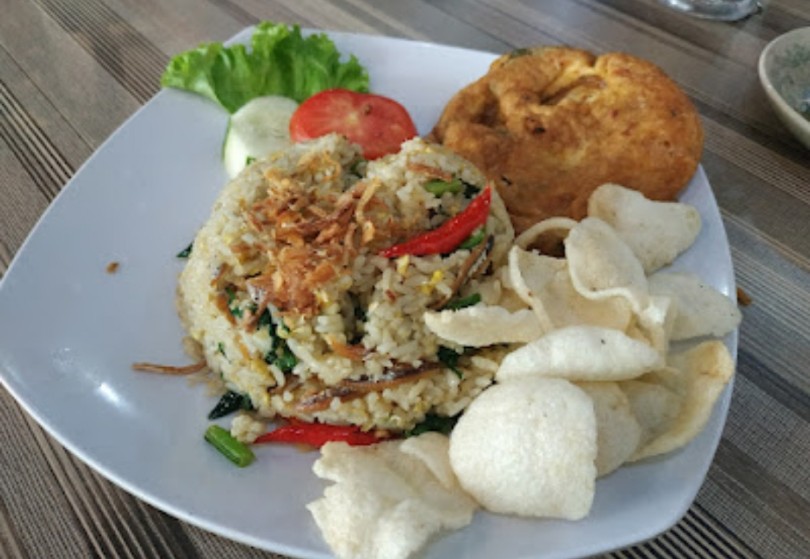 Lezatnya Nasi Goreng Kampung Teri di Pekanbaru (foto/riki)