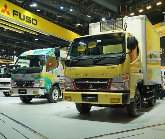 Mitsubishi Fuso.