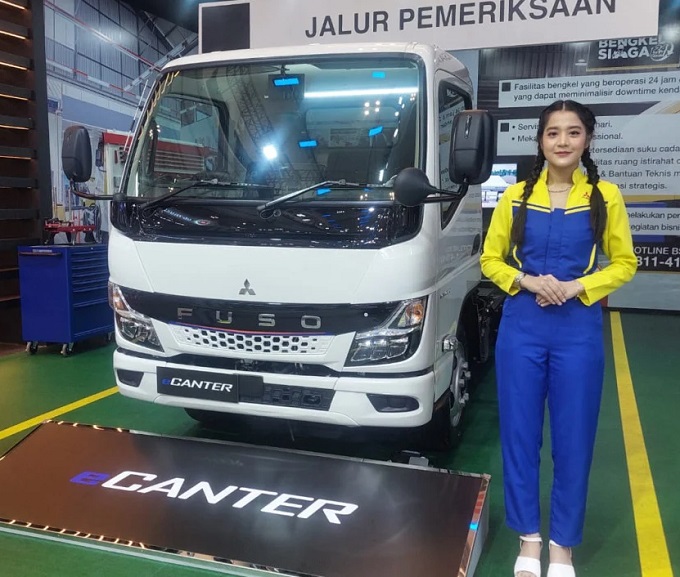 Mitsubishi Fuso eCanter meluncur di GIIAS 2024.
