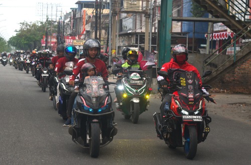 Tips Aman Touring dari Capella Honda Riau: Disiplin, Kompak dan Hormati Pengguna Jalan