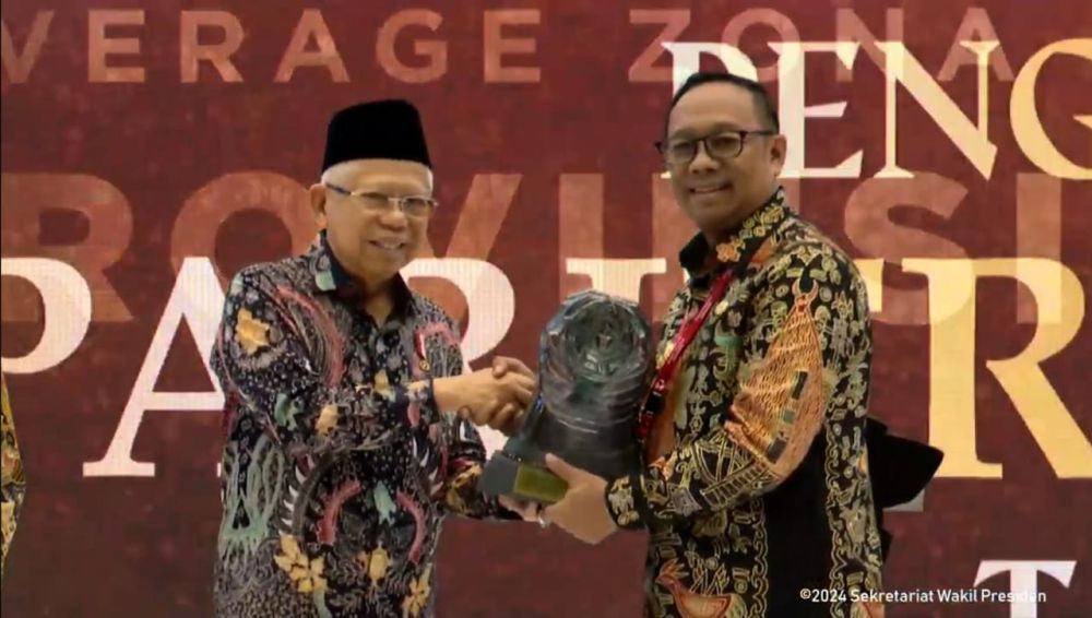 Riau Provincial Government with best Sumatra coverage wins 2024 Paritrana Award (photo/yuni)