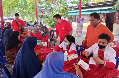 TITD Hong San Kiong mengadakan pengobatan gratis di Pekanbaru (foto/ist)