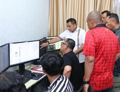 Polda Kepri gerebek markas judi online di apartemen Batam.
