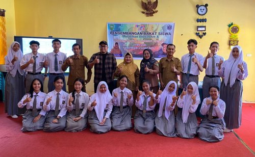 Pelatihan digital art digelar di SMAN 2 Ujung Batu, Rokan Hulu (foto/ist)