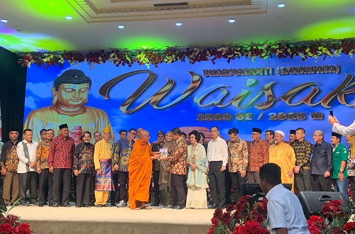 Kegiatan Waisak di Hotel Furaya Pekanbaru.(foto: dini/halloriau.com)