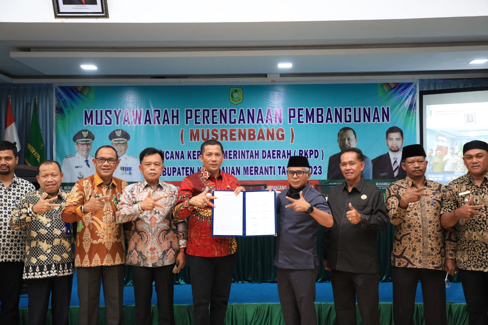 Bupati bersama ketua DPRD Kepulauan Meranti dan instansi lainnya saat pembukaan Musrenbang tahun 2023