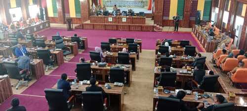 DPRD Kabupaten Rokan Hilir menggelar Rapat Paripurna untuk penyampaian Laporan Keterangan Pertanggungjawaban (LKPJ) Bupati Tahun Anggaran 2024. (Foto: Afrizal)