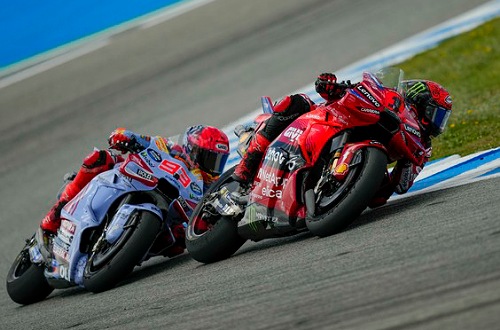 Marquez vs Bagnaia.(foto: int)