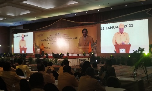 Ketum Golkar, Airlangga Hartarto dalam Rakernis Golkar Sumbagut di Hotel Labersa, Kampar.(foto: rico/halloriau.com)