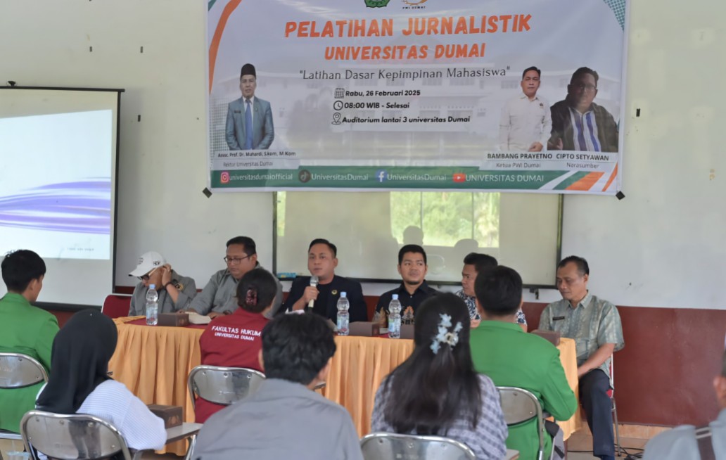 Dumai dan Unidum gelar pelatihan jurnalistik untuk mahasiswa di Auditorium Unidum (foto/bambang)