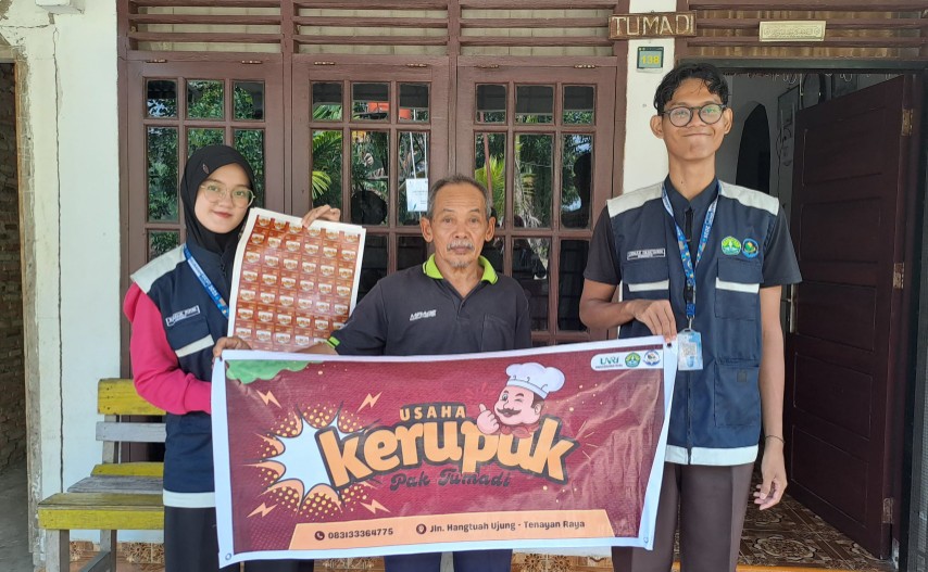 Mahasiswa Kukerta MBKM Unri dorong pemasaran digital UMKM Bencah Lesung lewat program Satu Klik UMKM (foto/ist)