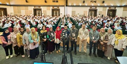 Asisten III Pemko Dumai, M Syafie saat membuka seleksi PPPK Tahap I di Pekanbaru belum lama ini.(foto: bambang/halloriau.com)