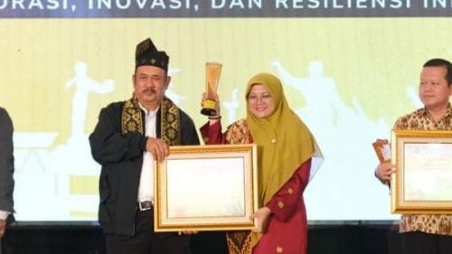 Bupati Siak Afni Zulkifli raih SIEXPO Award 2026 (foto/ist)