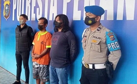 Pelaku RTS saat diamankan di Mapolresta Pekanbaru.(foto: antaranews.com)