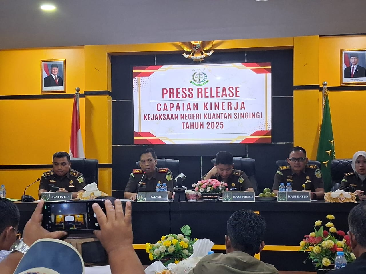Dari penegakan hukum hingga edukasi, Kejari Kuansing paparkan kinerja 2025 (foto/ultra)