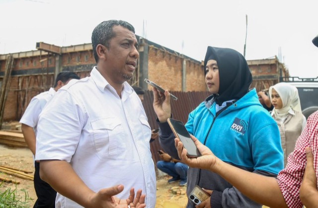 Pj Walikota Pekanbaru, Roni Rakhmat tetapkan status darurat sampah (foto/pekanbaru.go.id)