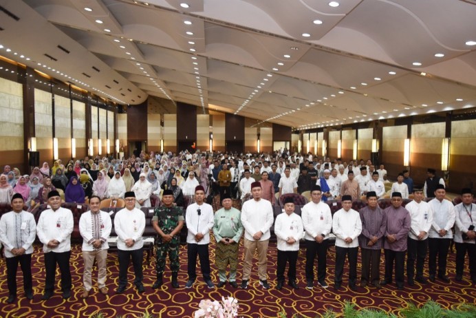 BRK Syariah menggelar Kajian Dhuha bersama Ustad Abdul Somad (foto/Yuni)