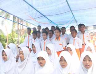 SMP Juara Pekanbaru Gelar Wisuda Quran