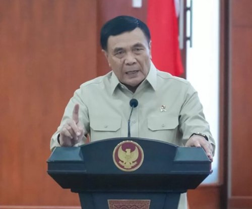 Menteri Koordinator Bidang Politik dan Keamanan (Menko Polkam) Djamari Chaniago.