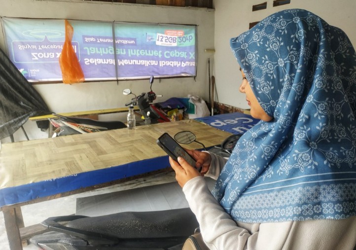 BRImo jadi andalan wanita karir di Pekanbaru untuk atur keuangan (foto/riki)
