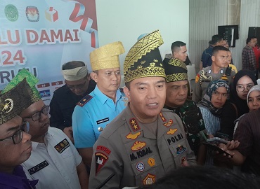 Kapolda Riau, Irjen Pol M Iqbal usai Deklarasi Pemilu Damai 2024 di Pekanbaru (foto/bayu-halloriau)