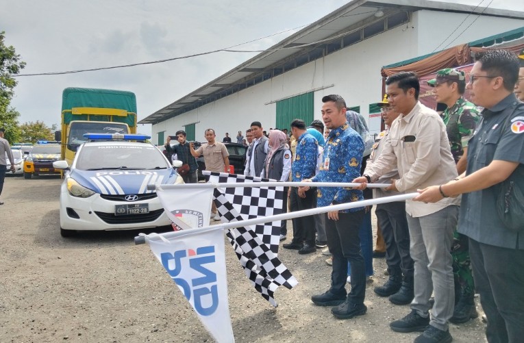 KPU Kota Pekanbaru memulai pendistribusian logistik Pilkada Serentak 2024 (foto/dini)