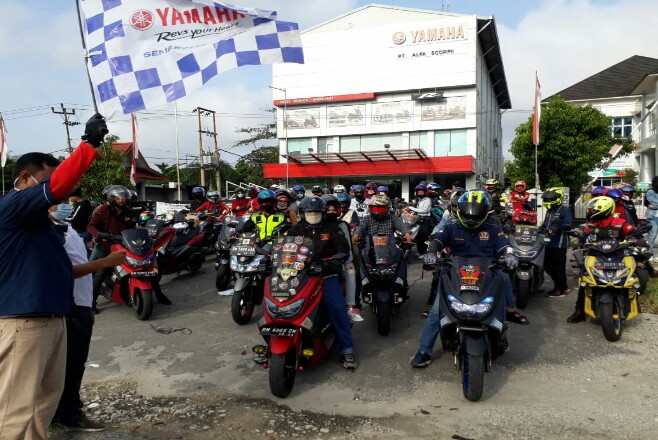 Touring Spesial bersama All New Aerox, Taklukan Medan Berlumpur Menuju Wisata Air Terjun