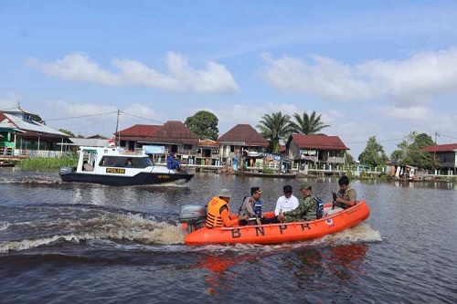 Debit air Sungai Kampar di wilayah Pelalawan terpantau stabil.(foto: int)
