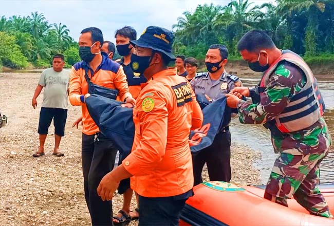 Jasad Bocah Hanyut Di Sungai Batang Lubuh Ditemukan