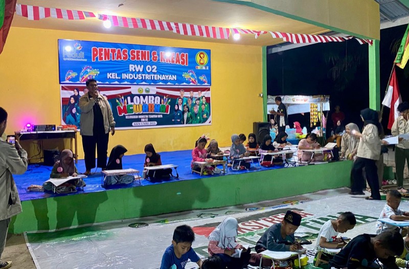 Lomba mewarnai KKN Umri Kelompok 11 di Kelurahan Industri Tenayan (foto/ist)