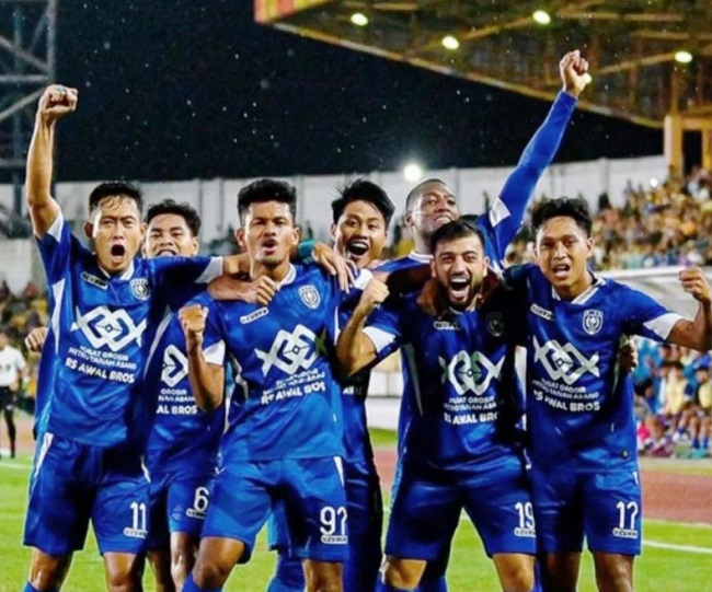 PSPS Pekanbaru.