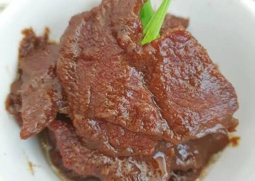 Ilustrasi gepuk daging sapi basah. (Foto: Cookpad)