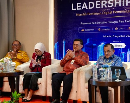 Sekdaprov Riau Syahrial Abdi di acara Executive Leadership Panel ADLG Awards 2026 yang berlangsung di Jakarta, Kamis (6/8/2026). 