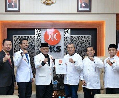 Pasangan bakal calon Gubernur dan bakal calon Wakil Gubernur Riau Syamsuar dan Mawardi Saleh mendapat dukungan dari PKS.