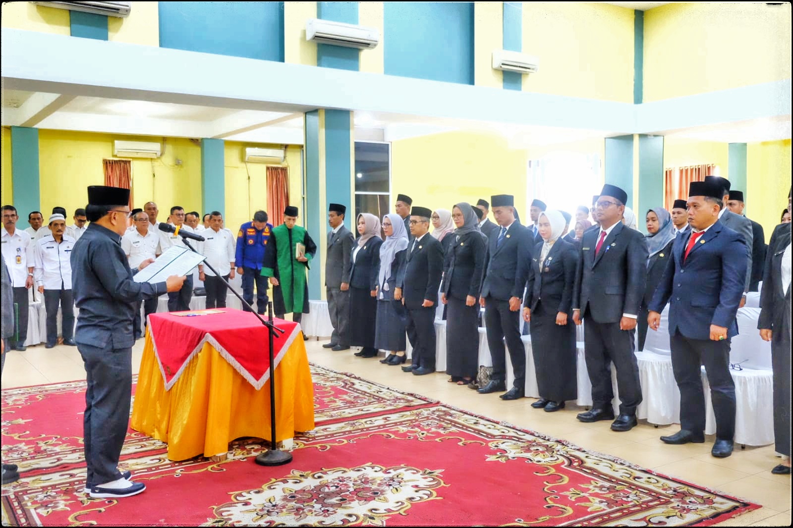 Pelantikan dan pengambilan sumpah jabatan dilakukan oleh Plt Bupati Kepulauan Meranti, H. Asmar