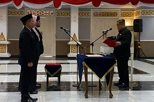 Pj Gubernur Riau, SF Hariyanto melantik tiga pejabat eselon II.(foto: sri/halloriau.com)