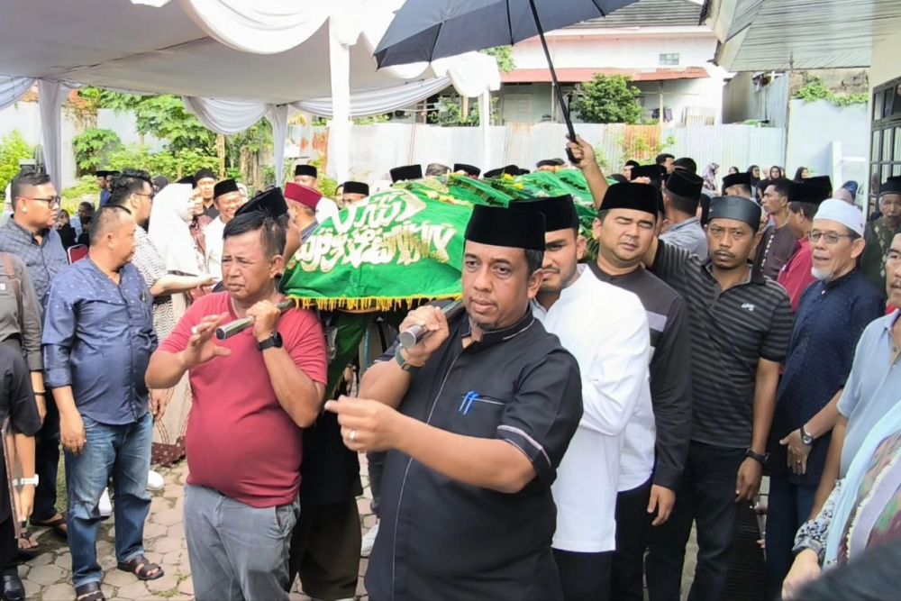 Fachmi Amri, ayahanda dari Pj Walikota Pekanbaru, Roni Rakhmat meninggal dunia (foto/int)