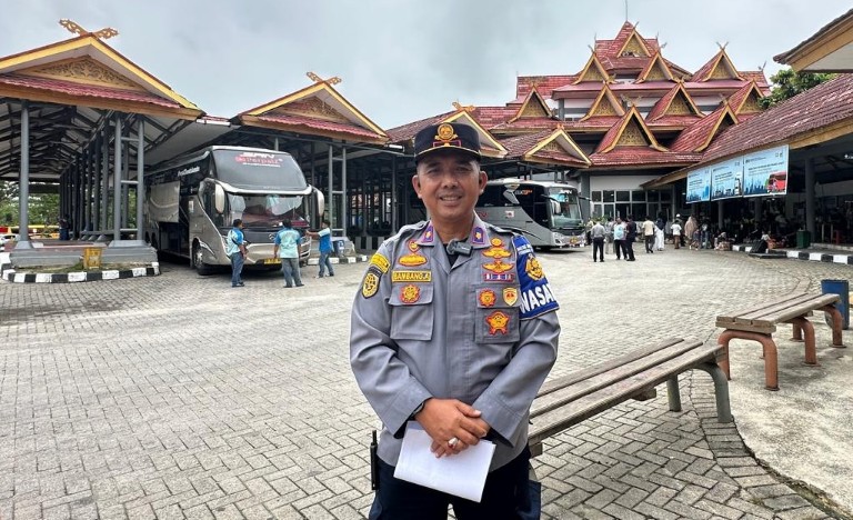 Kepala Terminal BRPS AKAP Bambang Armanto (foto/Magang2)